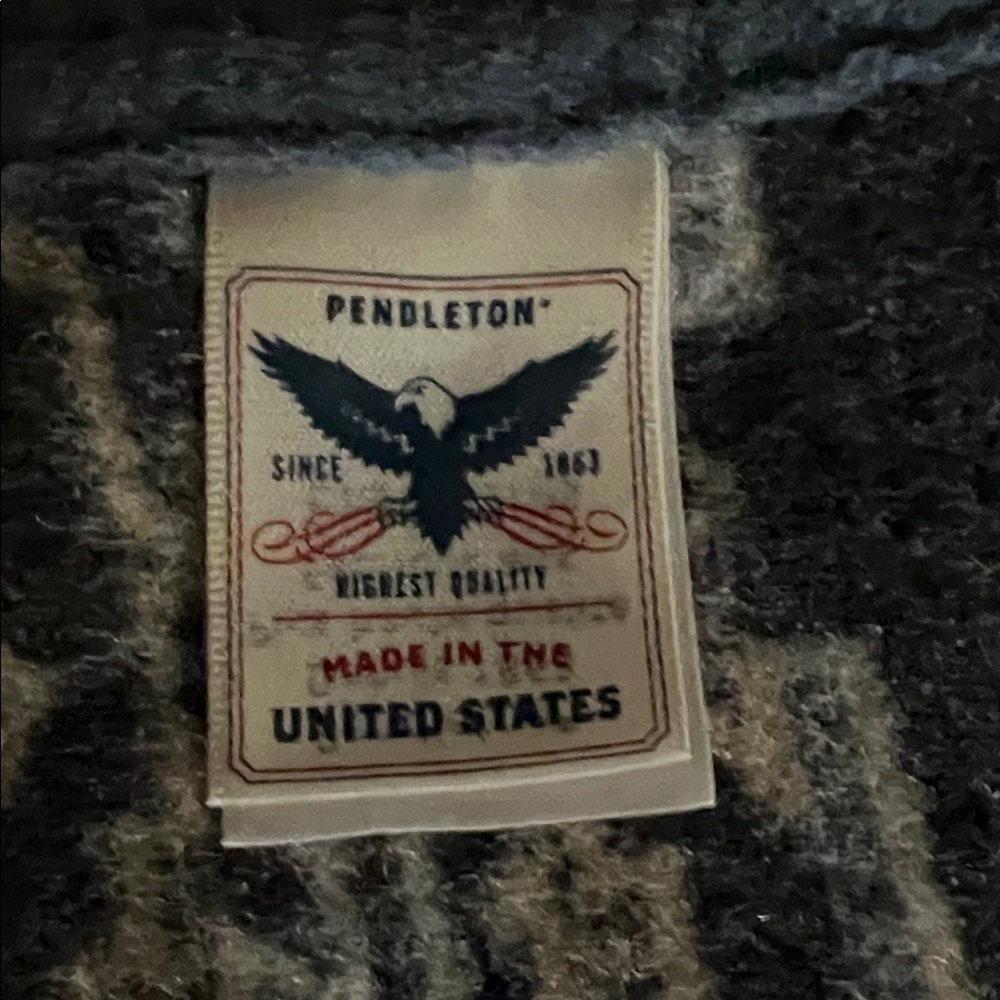 Pendleton Dreamcatcher Design Baby’s Blanket. - Picture 5 of 13